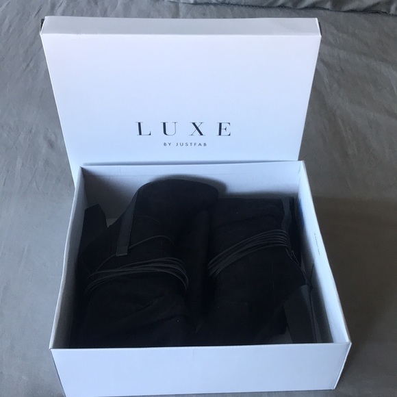 Knee high boots - Picture 6 of 6